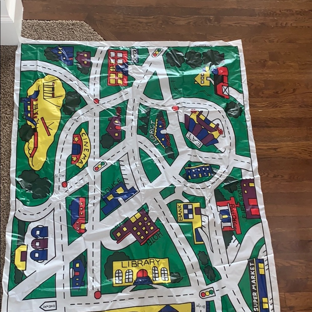 ❌ SOLD ❌ Miles Kimball Company play mat and car carrier